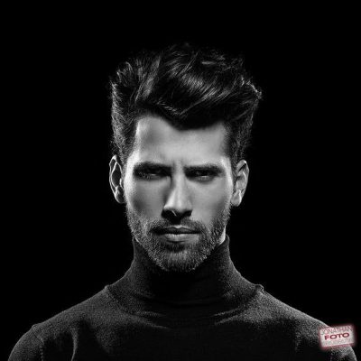 Un retrato de primer plano para un trabajo de peluquería con Vicente. Un modelo profesional con el que siempre hacemos reportajes muy chulos.