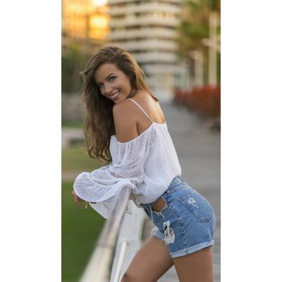 El puente de las flores de Valencia es un lugar ideal para hacer parte de la sesión de fotos.