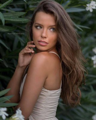 Retratos personales con fondo vegetación de Valencia siempre queda bien.